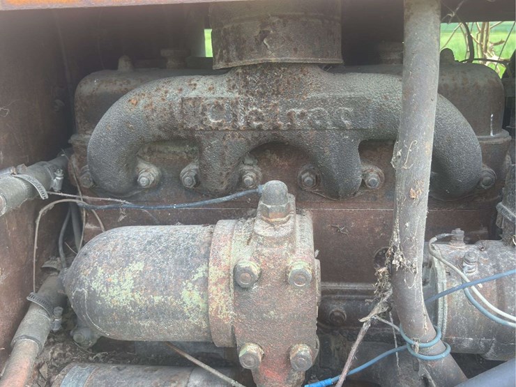 oliver-cleatrac-adh-crawler-image-15