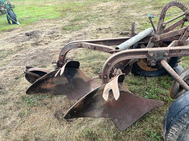 #7460-•-unknown-brand-2-bottom-plow-image-6