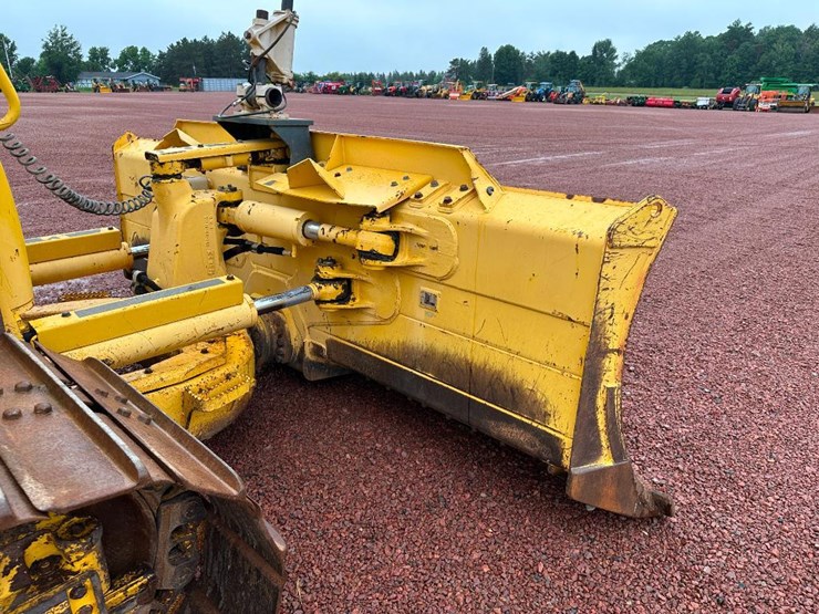 2013-komatsu-d61px-23-image-39