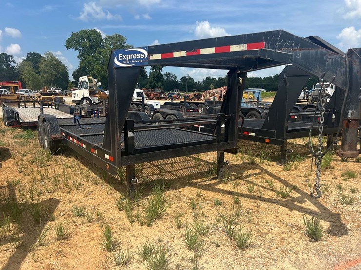 2013-c-&-m-7'-x-20'-t/a-gooseneck-trailer-image-5