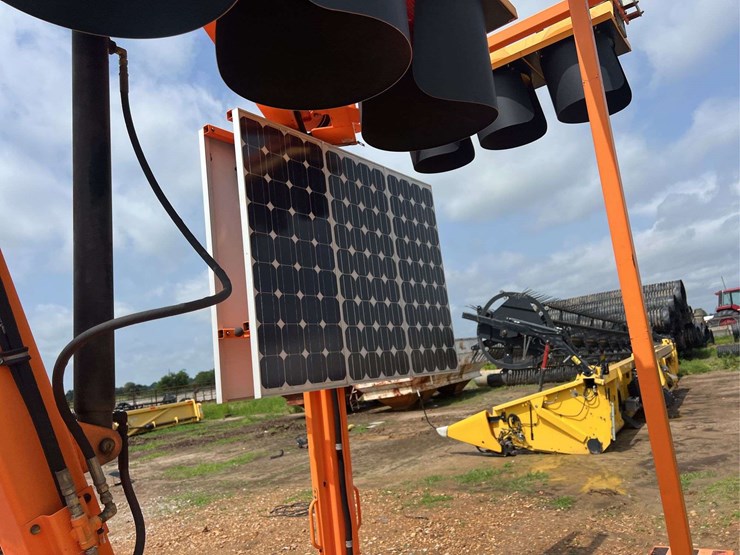 s/a-trailer-mounted-traffic-light-image-9