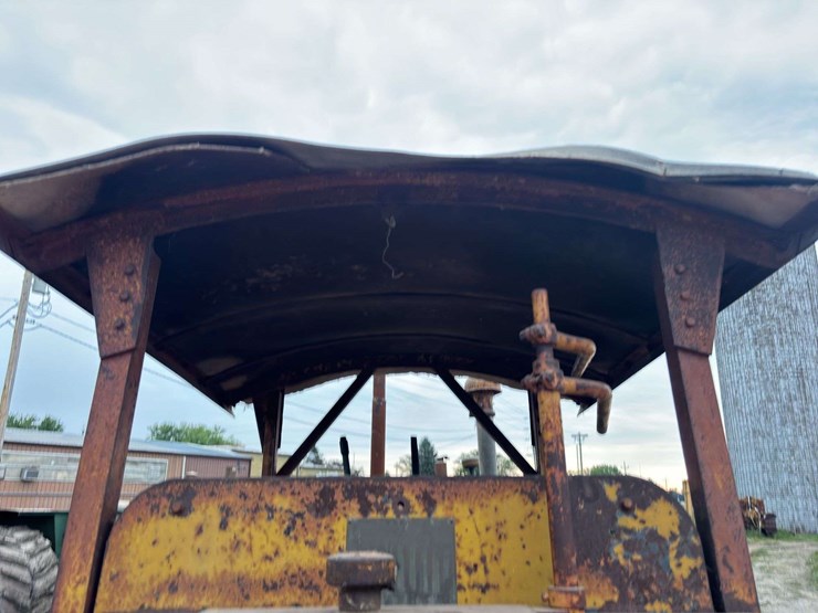 caterpillar-forty-diesel-crawler-image-45