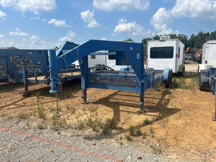 2012-76"-x-20'-t/a-gooseneck-trailer-image-1