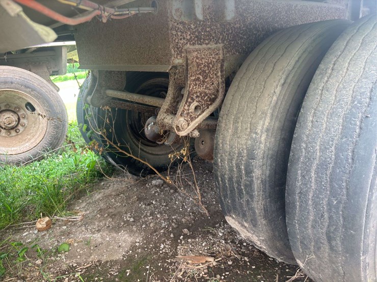 wilson-pace-setter-hopper-bottom-semi-trailer-image-25