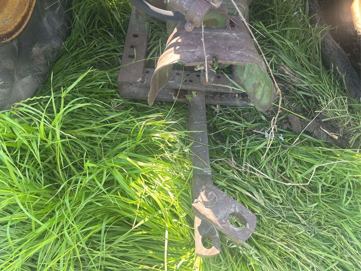 john-deere-70-image-51