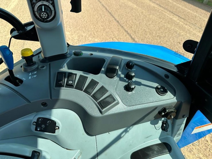 2016-new-holland-t4.120-image-73