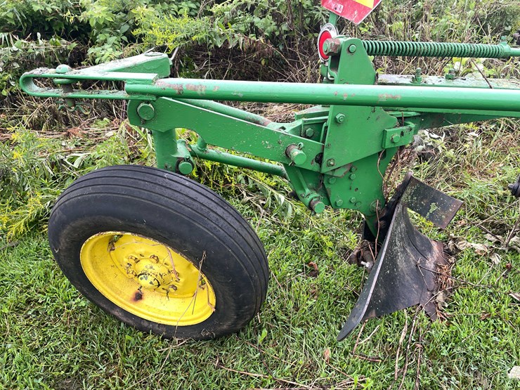 #7466-•-john-deere-moldboard-plow-image-13