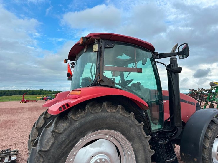2006-case-ih-mxu115-image-19