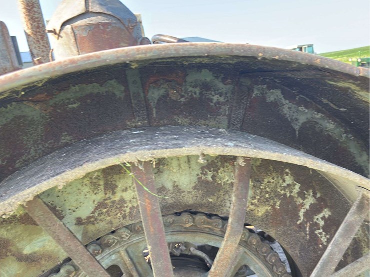 mccormick-deering-titan-10-20-image-33