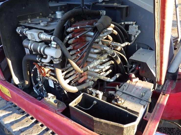 2019-takeuchi-tb260-image-17