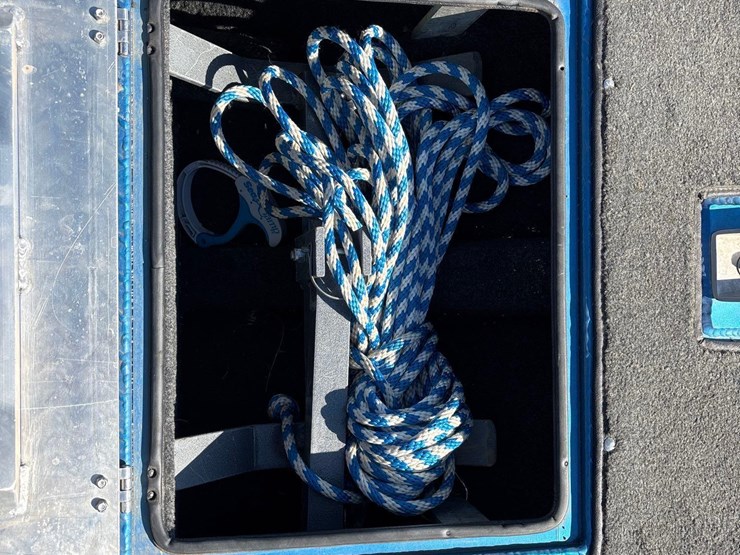 custom-weld-white-water-special-boat-image-27