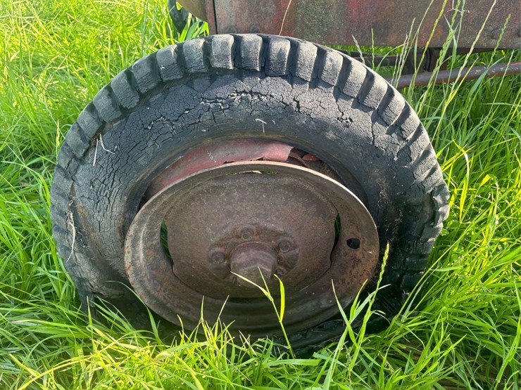 co-op-tractor-image-22