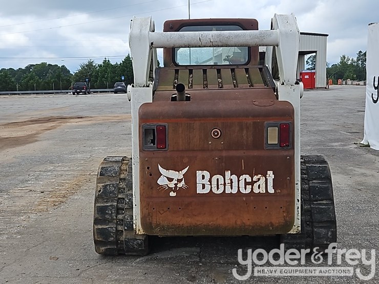 2007-bobcat-t300-image-4