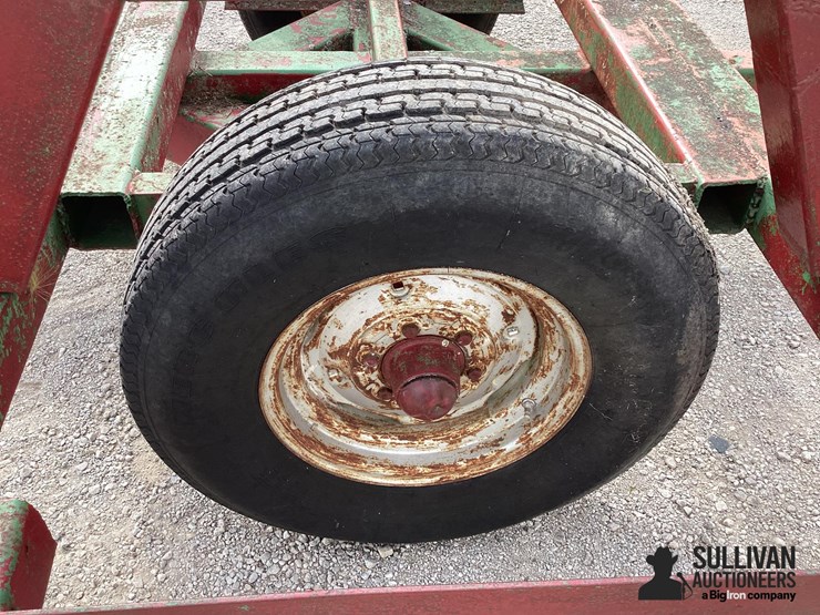 6-bale-gooseneck-hay-trailer-image-18