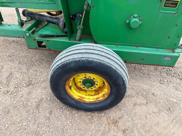 john-deere-3950-image-5
