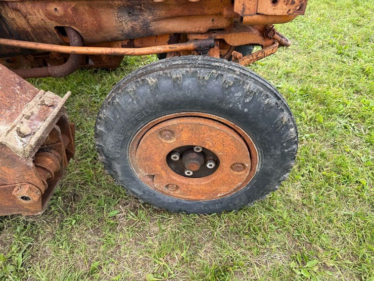 renault-with-rotaped-tracks-image-14