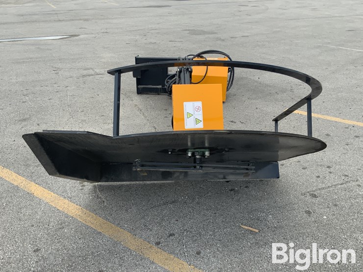 2025-giyi-skid-steer-articulating-brush-cutter-image-2