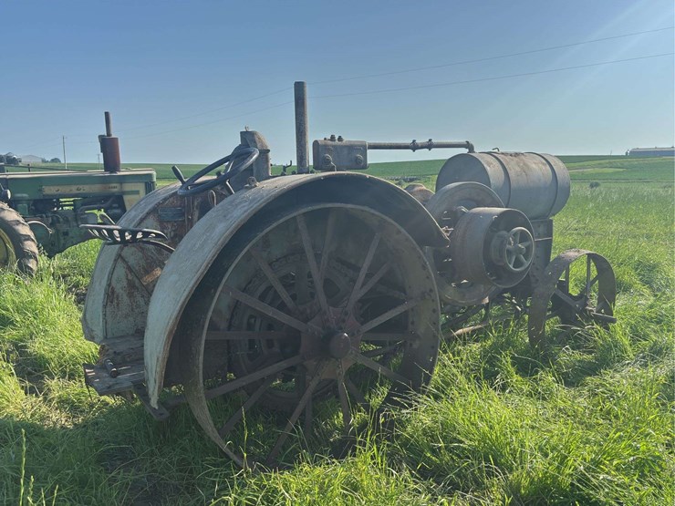 mccormick-deering-titan-10-20-image-5