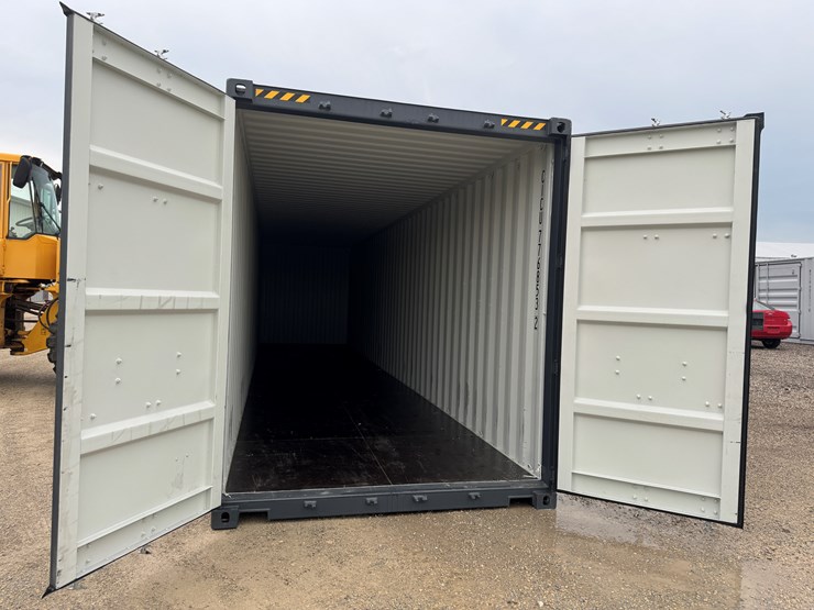 #4425-•-40'-one-trip-shipping-container-image-8