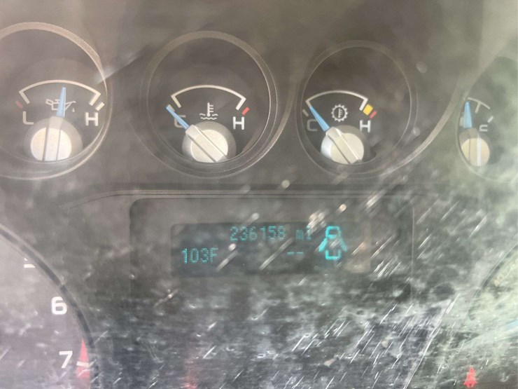 2012-ford-f250-xl-image-41