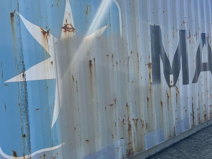 40’-shipping-container-image-18