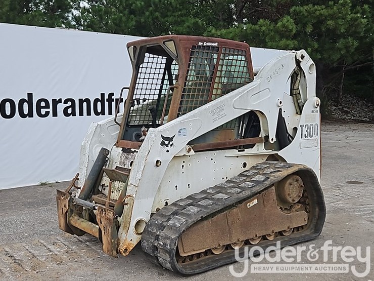 2007-bobcat-t300-image-1