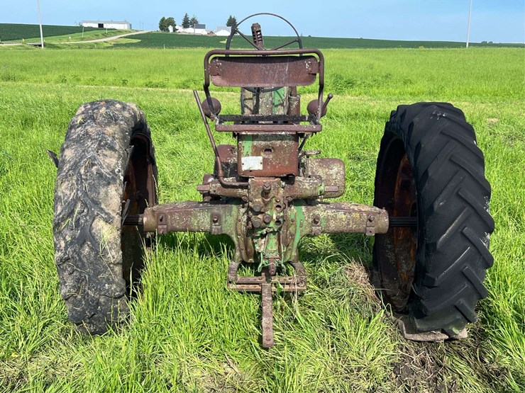 john-deere-model-b-image-4