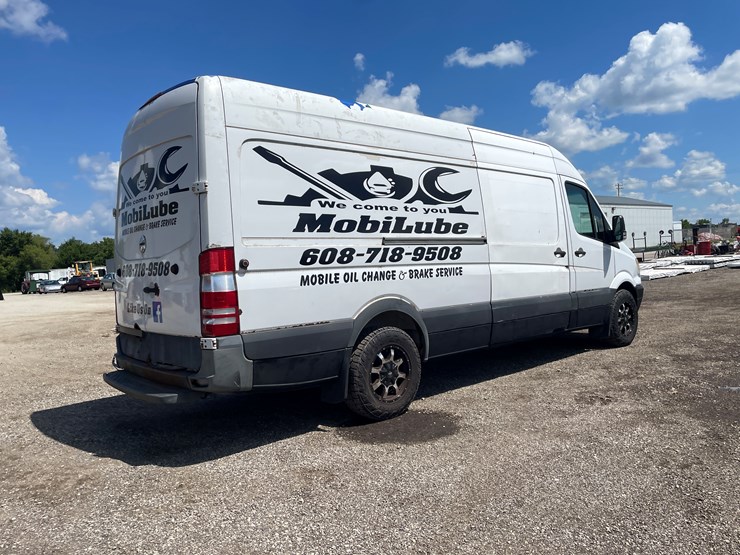 #6276-•-2010-freightliner-diesel-sprinter-van-(has-wi-title)-image-5