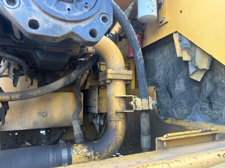 2005-deere-450-lc-image-26