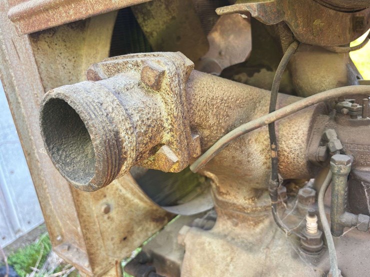 john-deere-model-w111-engine-image-26