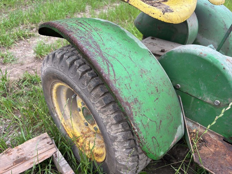 john-deere-110-image-62
