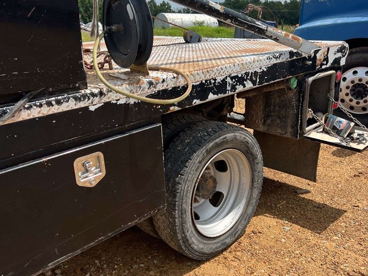 2018-dodge-ram-4500-image-14