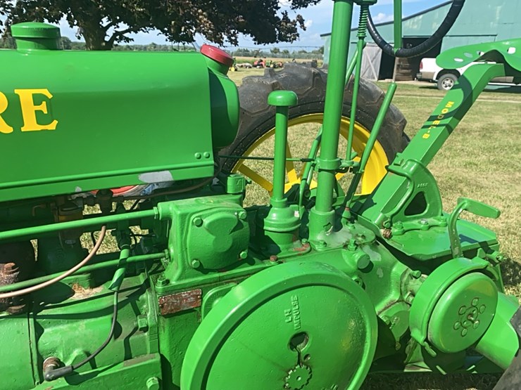 john-deere-b-image-26