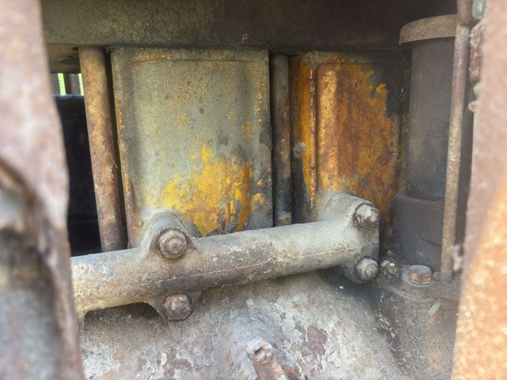 caterpillar-twenty-crawler-image-41