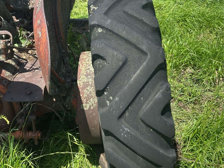 ji-case-tractor-image-24