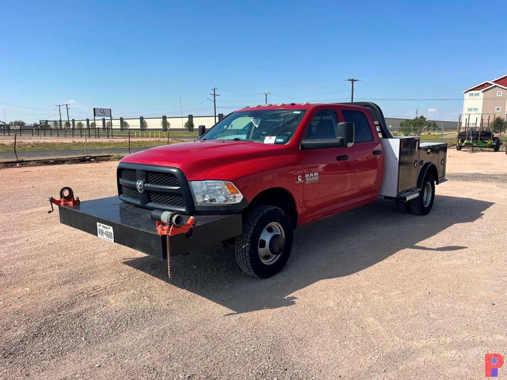 2018-dodge-ram-3500-image-1