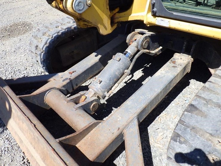 kobelco-sk85cs-3e-image-14
