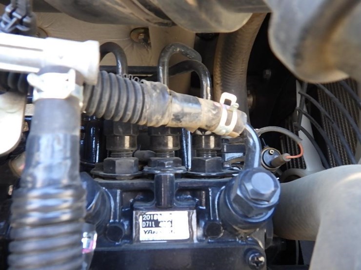 2019-deere-17g-image-17