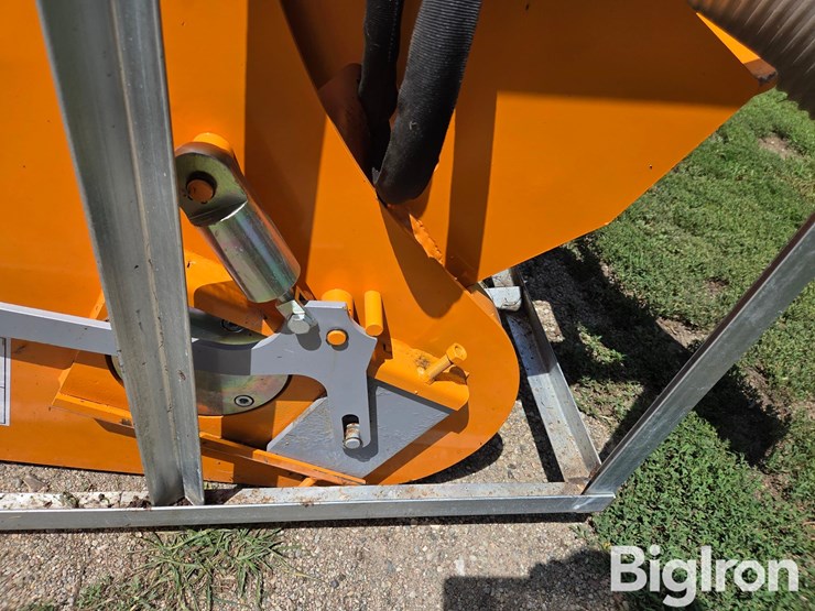2024-land-honor-dcm-11-250g-double-discharge-concrete-mixer-attachment-image-9