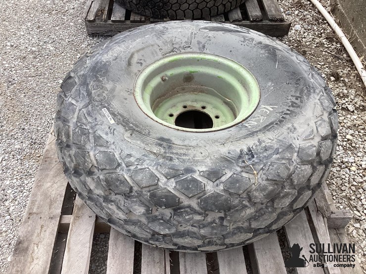 16.5l-16.1sl-tire-&-rim-image-6