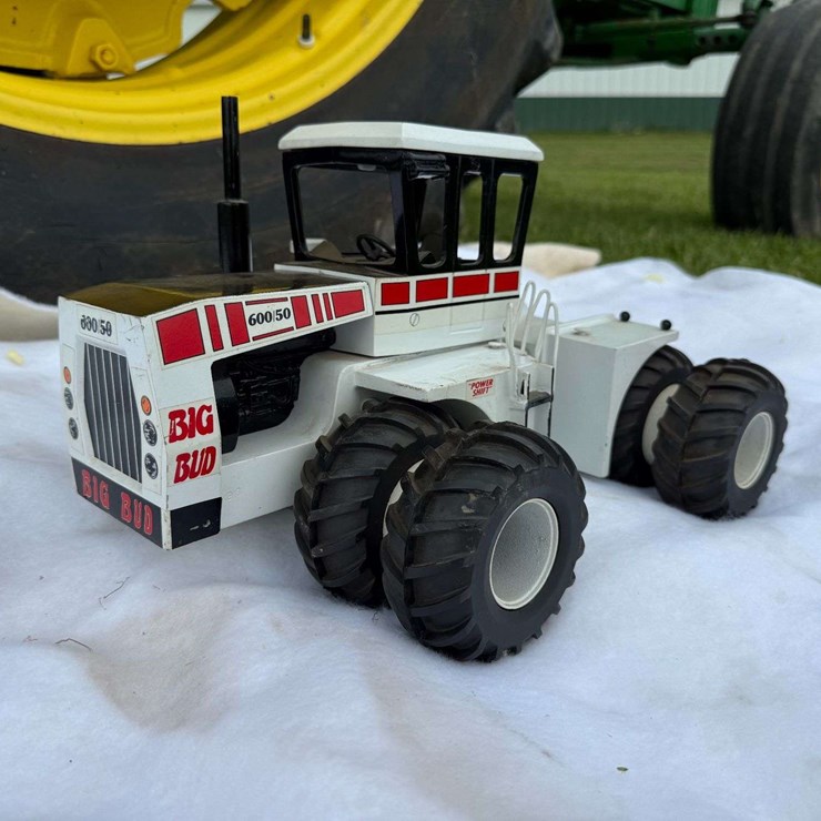1/16 Scale Big Bud 600/50