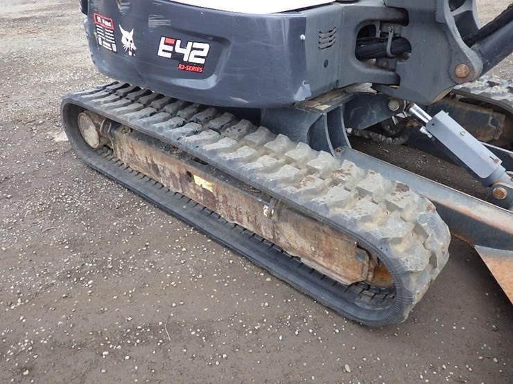 2020-bobcat-e42-image-45