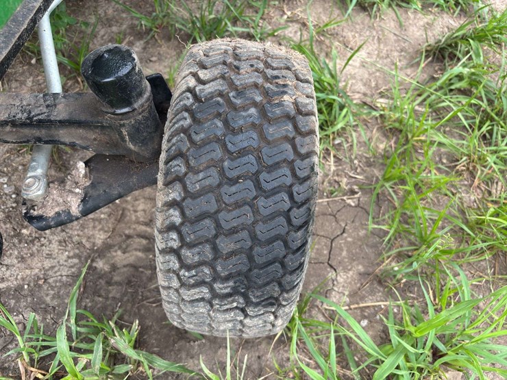 john-deere-x300-image-72