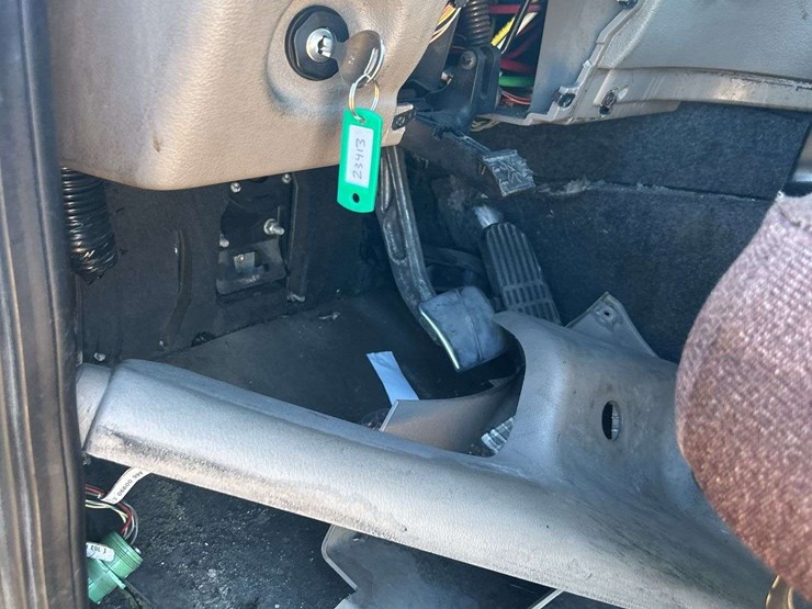 2017-freightliner-daycab-truck-front-cut-off-*inop-image-20