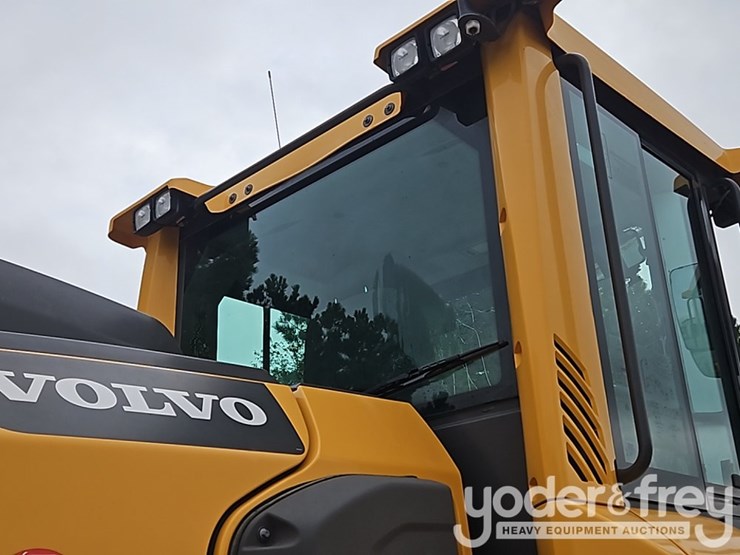 2021-volvo-l60h-image-22