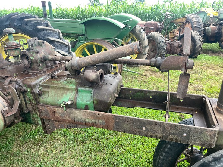 #6676-•-john-deere-parts-tractor-image-10