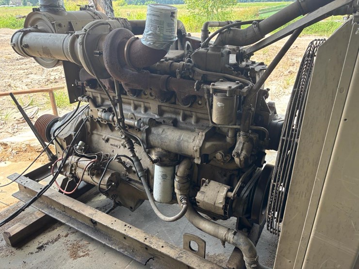 1983-cummins-855-image-2