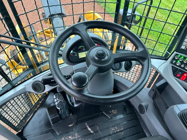 2019-caterpillar-938m-image-77