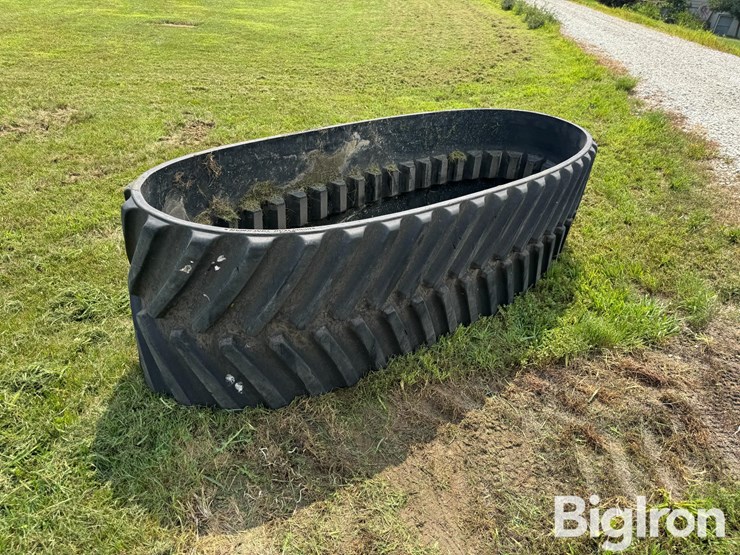 goodyear-30"-quad-track-track-image-7