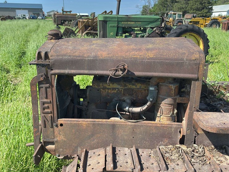 caterpillar-ten-crawler-image-24